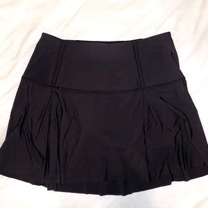 Black Lululemon skirt